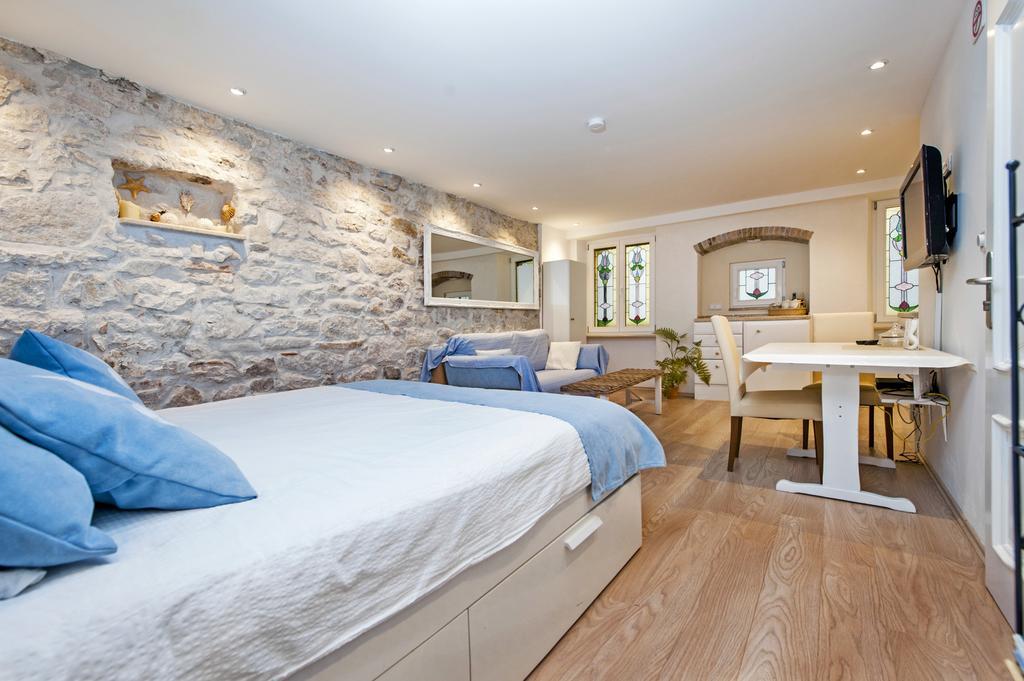 Studio Valdibora Rovinj Buitenkant foto